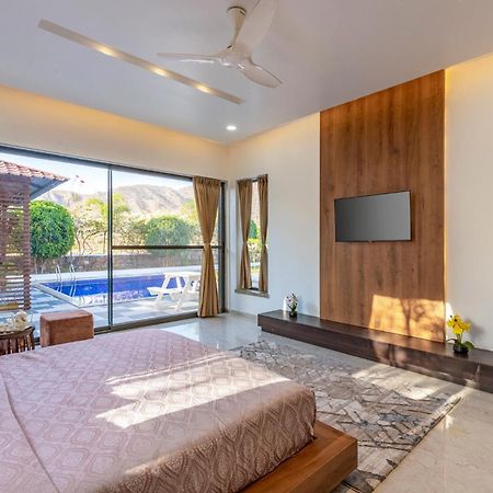 Stayvista'S Bella Dream - Mountain-View With Outdoor Pool, Lawn Featuring A Gazebo & Indoor Games Udaipur Bagian luar foto