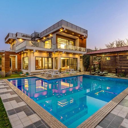 Stayvista'S Bella Dream - Mountain-View With Outdoor Pool, Lawn Featuring A Gazebo & Indoor Games Udaipur Bagian luar foto