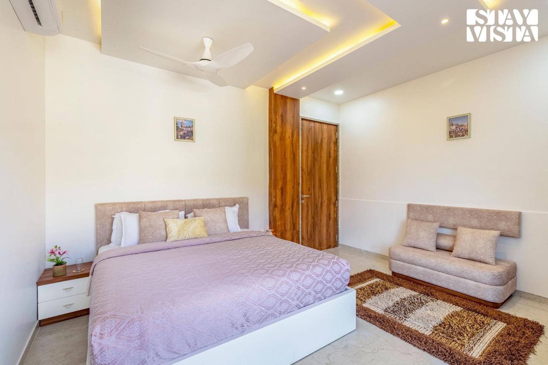 Stayvista'S Bella Dream - Mountain-View With Outdoor Pool, Lawn Featuring A Gazebo & Indoor Games Udaipur Bagian luar foto