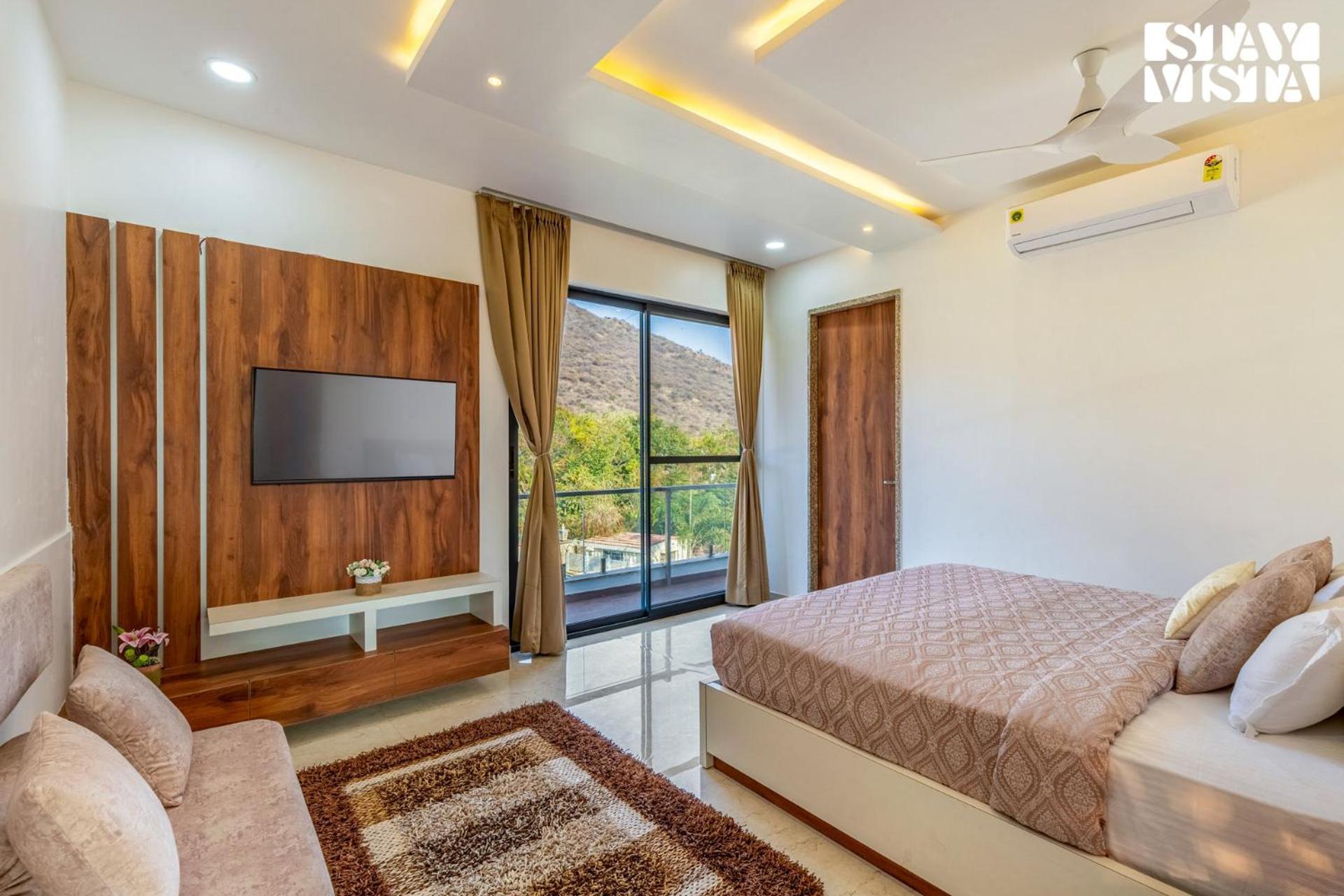 Stayvista'S Bella Dream - Mountain-View With Outdoor Pool, Lawn Featuring A Gazebo & Indoor Games Udaipur Bagian luar foto
