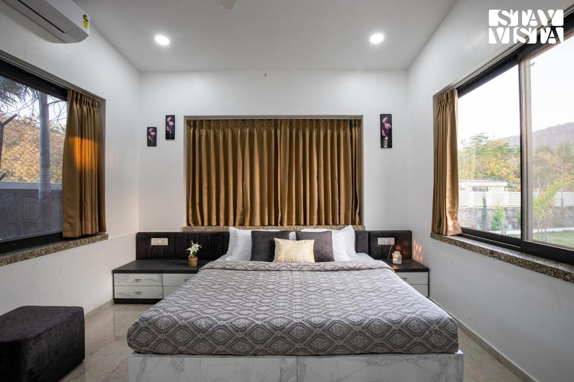 Stayvista'S Bella Dream - Mountain-View With Outdoor Pool, Lawn Featuring A Gazebo & Indoor Games Udaipur Bagian luar foto